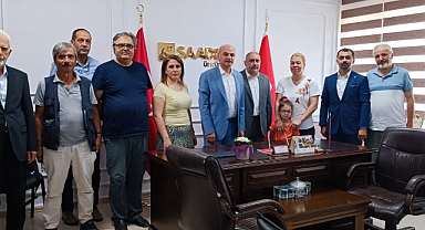 Saadet partili Vekil Üsküdar da Gazetecilerle kahvaltıda bir arada 