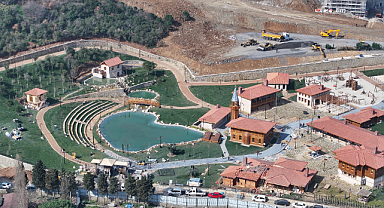 DÜNYADA BİR İLK OLAN ÜSKÜDAR ÇOCUK KÖYÜ AÇILDI