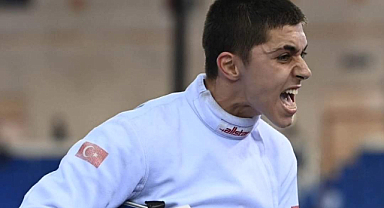 BAŞKAN YILDIZ'IN YEĞENİ ÇEVİK DÜNYA ŞAMPİYONU.