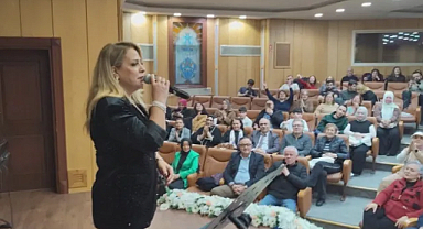 29 Ekim Kadınları Derneği ile Şehrin Şairleri’nden Pendik’te Anlamlı Etkinlik