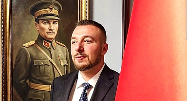 Anahtar Parti Kadıköy Gençlik Kolları Başkanlığı Batuhan Karaman'a Emanet