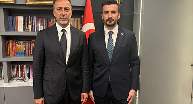 Üsküdar'da Bayrak Değişim! Ülkü Ocağından İlçe Başkanlığına